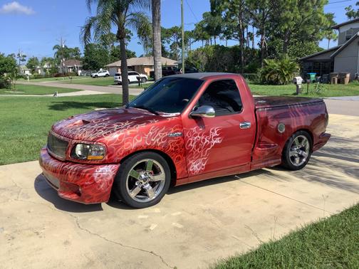 2000 Ford F-150 SVT Lightning Flareside