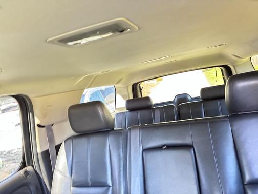 Black 2014 Chevrolet Suburban 1500 LT