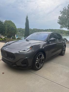 Gray 2025 Maserati Grecale Folgore AWD