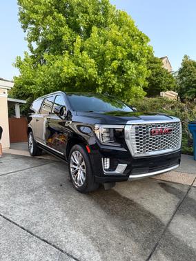 Black 2023 GMC Yukon XL Denali