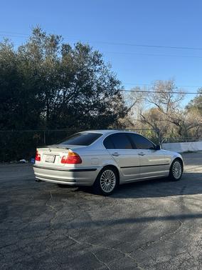2001 BMW 330 i