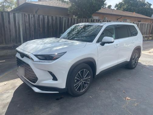 2025 Toyota Grand Highlander Hybrid MAX Platinum