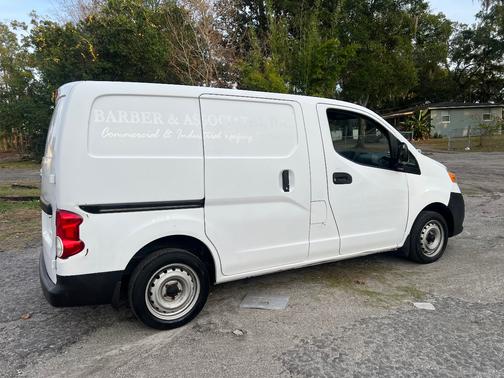 2015 Nissan NV200 S