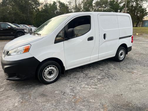 2015 Nissan NV200 S