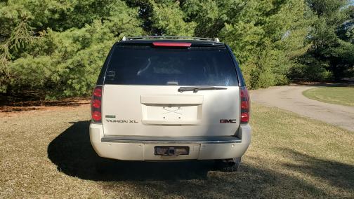 2011 GMC Yukon XL Denali