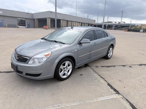 Silver 2008 Saturn Aura XE