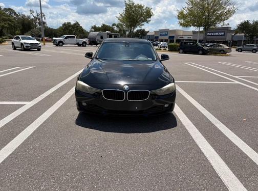 Black 2014 BMW 320 i