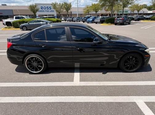 Black 2014 BMW 320 i