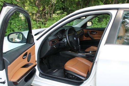 White 2011 BMW 328 i xDrive