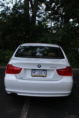 White 2011 BMW 328 i xDrive