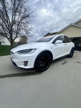 White 2016 Tesla Model X P90D