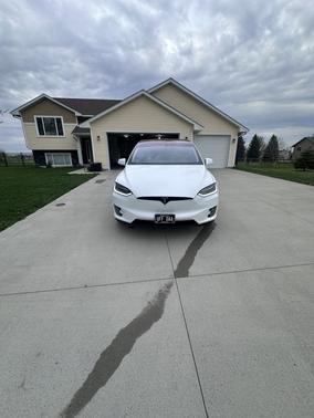 White 2016 Tesla Model X P90D