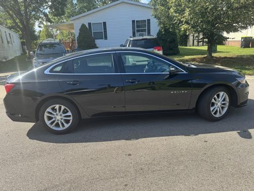 2017 Chevrolet Malibu 1LT