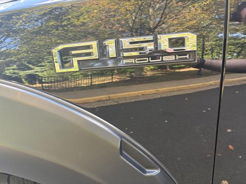 Black 2016 Ford F-150 XLT