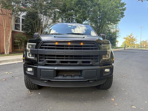 Black 2016 Ford F-150 XLT