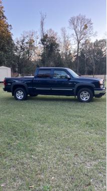 Photo 1 of 25 of 2006 Chevrolet Silverado 1500 LT Crew Cab