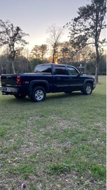 Photo 2 of 25 of 2006 Chevrolet Silverado 1500 LT Crew Cab