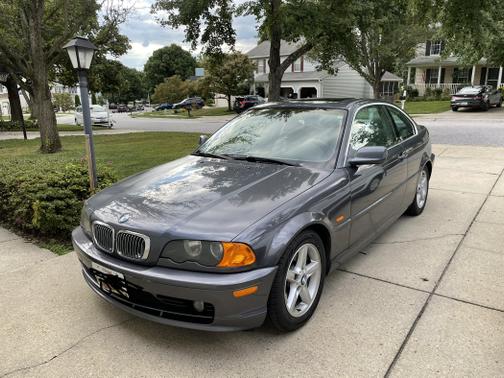 Photo 1 of 7 of 2003 BMW 325 Ci