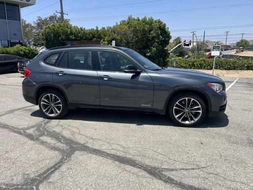 Gray 2014 BMW X1 sDrive28i