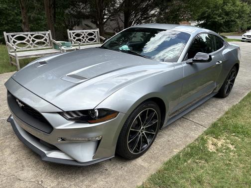 2020 Ford Mustang EcoBoost