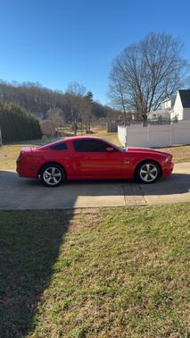2014 Ford Mustang GT Premium