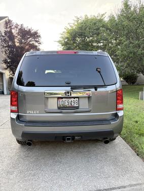 Gray 2009 Honda Pilot EX-L