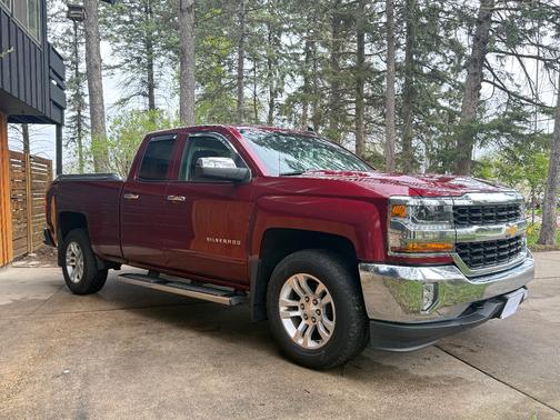 Red 2017 Chevrolet Silverado 1500 1LT