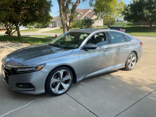 2018 Honda Accord Touring 2.0T