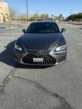 2022 Lexus ES 300h Base