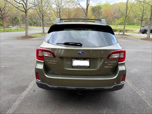 Green 2015 Subaru Outback 3.6R Limited