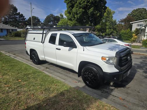 2016 Toyota Tundra SR
