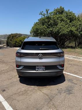 Silver 2024 Volkswagen ID.4 Pro