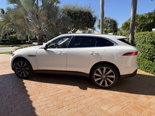 2018 Jaguar F-PACE 25t Prestige