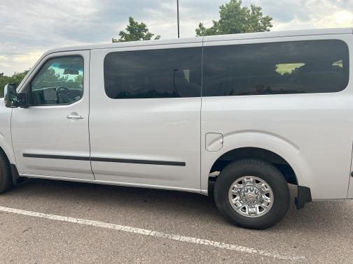 2015 Nissan NV Passenger NV3500 HD SL V8