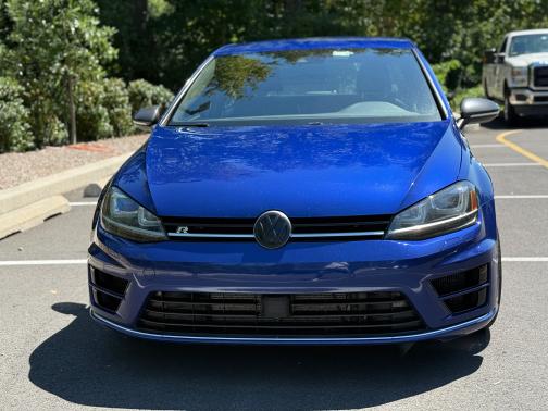 2016 Volkswagen Golf R 4-Door