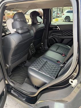 Black 2022 Mitsubishi Outlander SEL Launch Edition