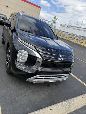 Black 2022 Mitsubishi Outlander SEL Launch Edition