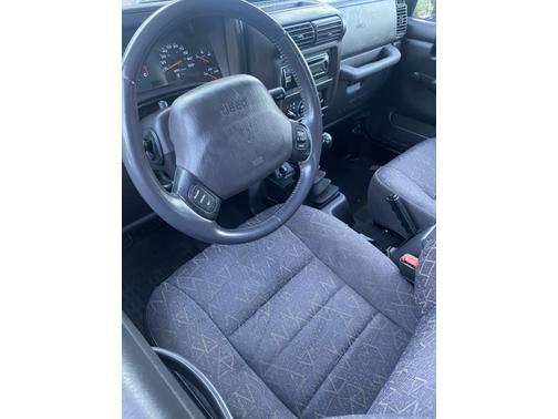 Photo 3 of 7 of 2001 Jeep Wrangler Sport
