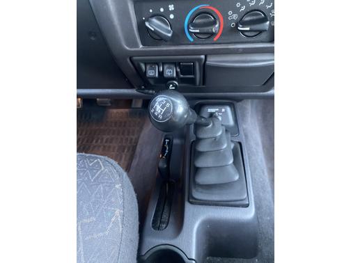 Photo 4 of 7 of 2001 Jeep Wrangler Sport