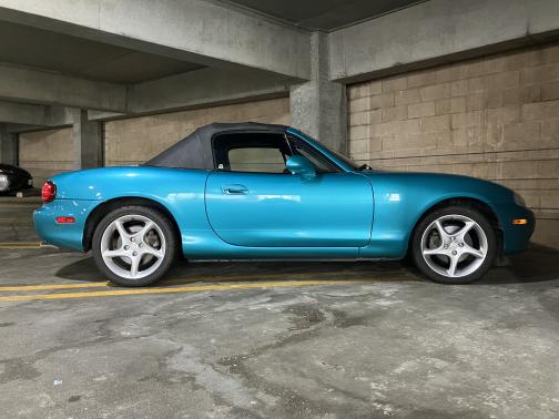 2003 Mazda MX-5 Miata Base
