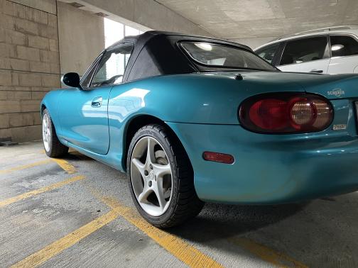 2003 Mazda MX-5 Miata Base