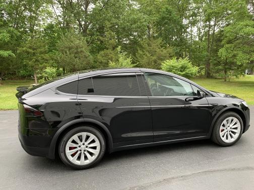 Photo 2 of 22 of 2018 Tesla Model X 100D