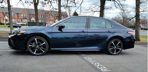 2020 Toyota Camry SE