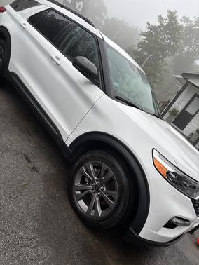 White 2021 Ford Explorer XLT