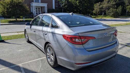 2016 Hyundai SONATA SE
