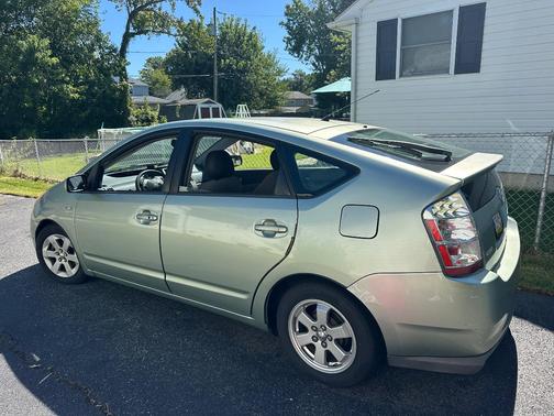 Green 2009 Toyota Prius Standard