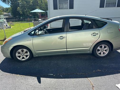 Green 2009 Toyota Prius Standard