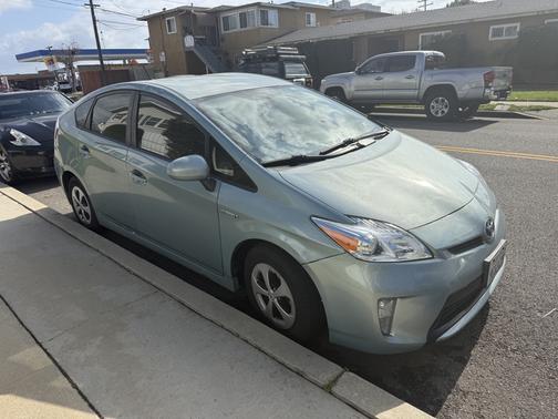 Green 2014 Toyota Prius Four