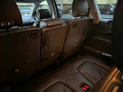Black 2013 Audi Q7 3.0T Premium Plus