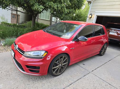2017 Volkswagen Golf R 4-Door w/DCC & Navigation